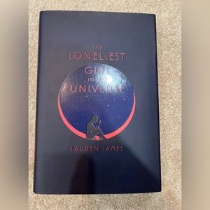 2/$30 📚 The Loneliest girl in the universe book by Lauren James
